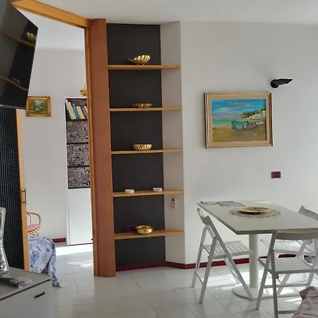 Blue Horizon - Rocce Rosse Apts Aparthotel *