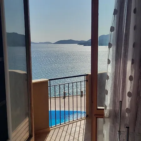 Blue Horizon - Rocce Rosse Apts * Isola Rossa (South Sardinia)